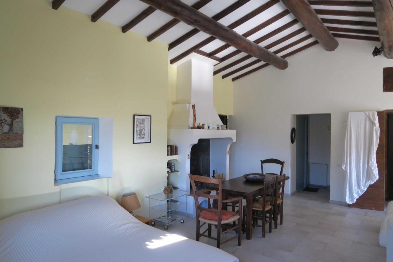 Bastide Au Coeur Du Luberon Apartment Gordes Exterior photo